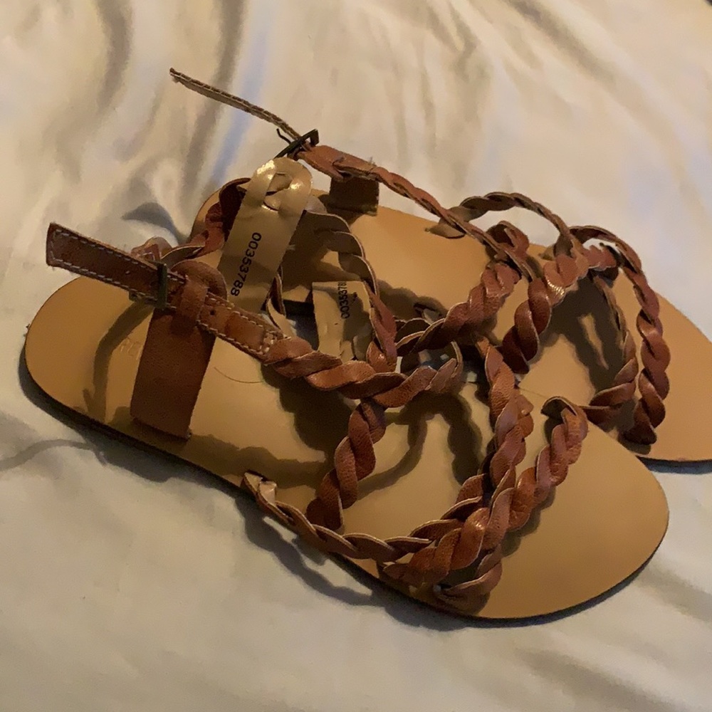 Sandals - Picture 2 of 2
